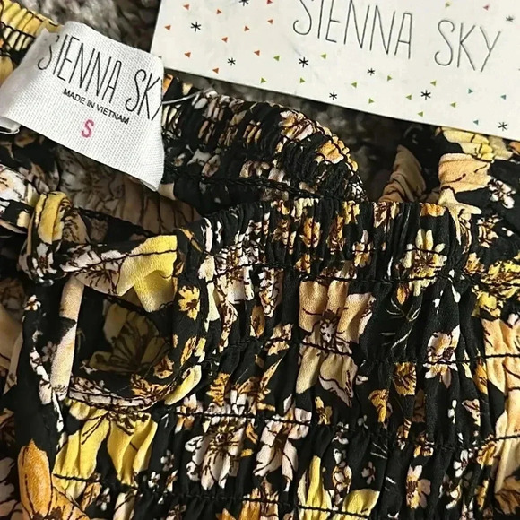Sienna Sky Black Yellow Crop Tank Top Floral Print - Picture 2 of 3
